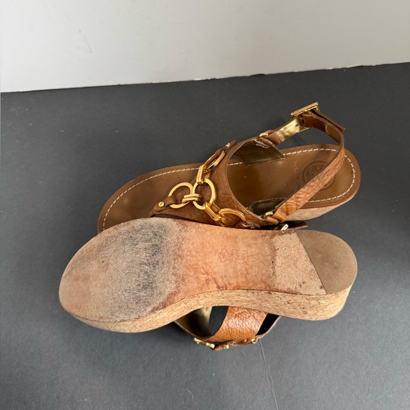Tory Burch Gold Link Chain Thong Leather Sandals. Size 7.5M - Picture 8 of 12
